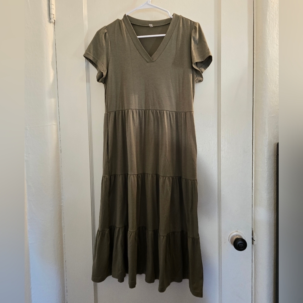 Green Tiered Midi Sundress with Flutter Sleeves